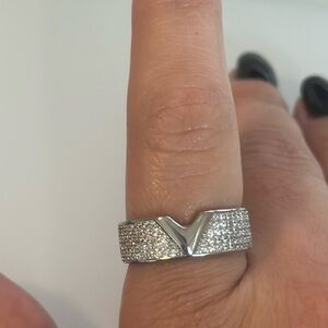 Adorable white gold plated ring size 7 Valentino